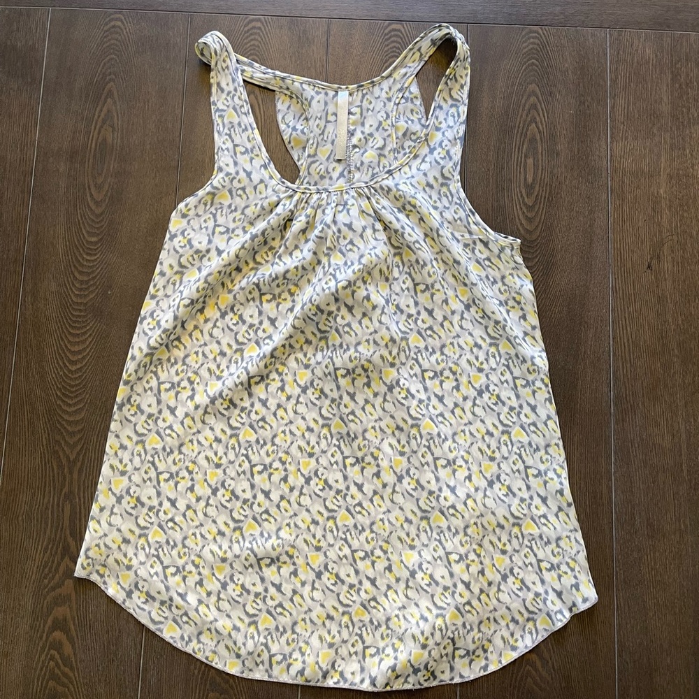 Boutique Silky White, Grey & Yellow Tank Top. Size Large. Excellent Condition